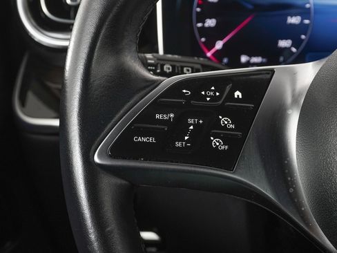 Used 2025 Mercedes-Benz GLC 300 GLC 300 image 21