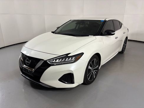 Used 2023 Nissan Maxima SV w/ Floor Mat Group image 5