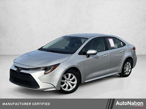 Certified 2025 Toyota Corolla LE image 1