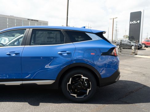 New 2026 Kia Sportage EX image 5