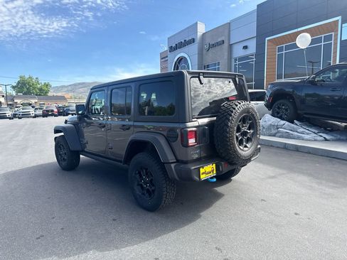 Used 2023 Jeep Wrangler Unlimited w/ Cold Weather Group AWD/4WD image 7