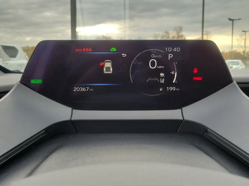 Used 2025 Toyota Prius LE image 24