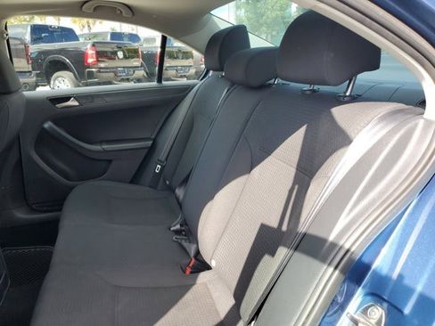 Used 2016 Volkswagen Jetta S image 15