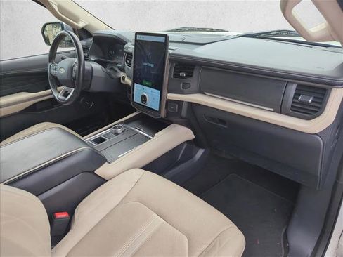 Certified 2023 Ford Expedition Max Platinum image 20