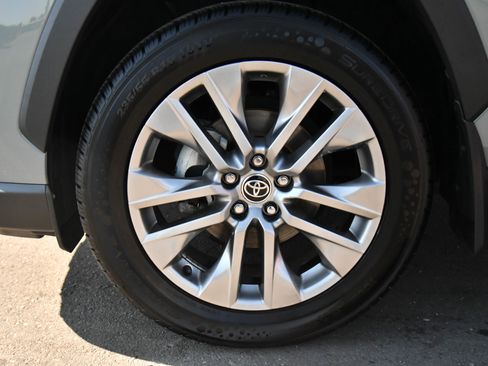 Used 2023 Toyota RAV4 XLE Premium FWD image 12