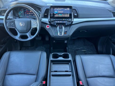 Used 2024 Honda Odyssey EX-L image 13