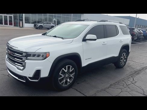 Used 2021 GMC Acadia SLE w/ Driver Convenience Package image 4