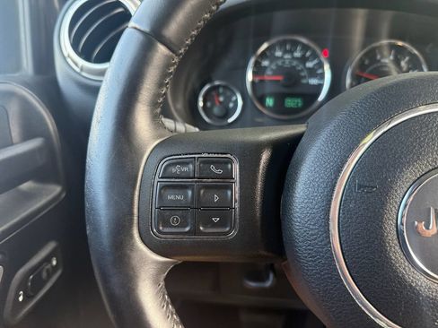 Used 2017 Jeep Wrangler Unlimited Sahara w/ Max Tow Package AWD/4WD image 20