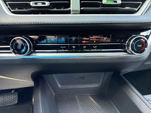 New 2026 Chevrolet Equinox LT image 23