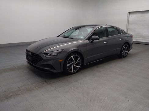 Used 2022 Hyundai Sonata SEL Plus FWD image 2