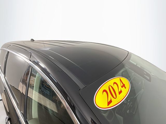 Used 2024 Chrysler Pacifica Touring-L FWD image 42