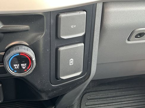 New 2025 Ford F550 4x4 SuperCab Super Duty image 19