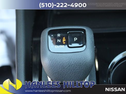 Used 2025 Nissan Rogue SV FWD image 23