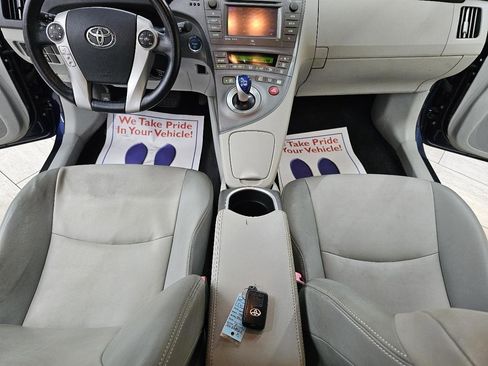 Used 2013 Toyota Prius Four image 27