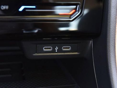 New 2026 Volkswagen Jetta SE FWD image 16
