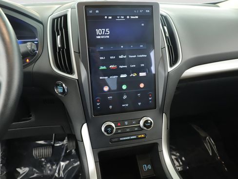 Used 2023 Ford Edge SE AWD/4WD image 11