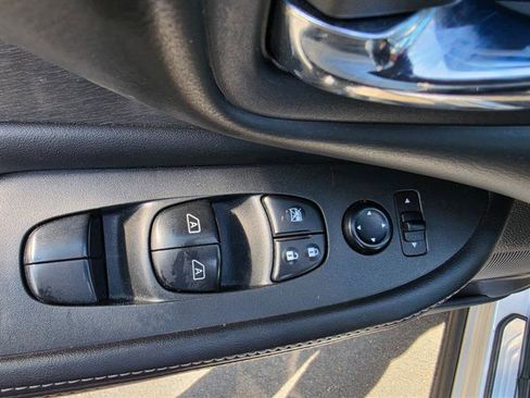 Used 2020 Nissan Murano SV image 44