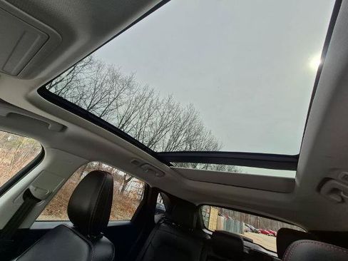 Certified 2022 Ford Escape SEL w/ SEL Stealth AWD Package image 30