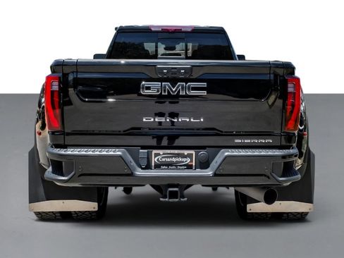 Used 2024 GMC Sierra 3500 Denali Ultimate AWD/4WD image 8