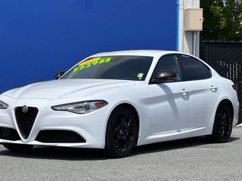 Used 2021 Alfa Romeo Giulia Sprint w/ Nero Edizione RWD image 8