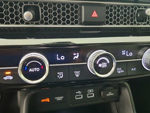 Used 2023 Honda Civic Touring image 22