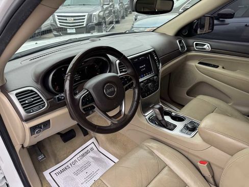 Used 2018 Jeep Grand Cherokee Overland image 11