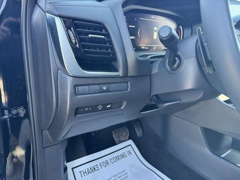 Used 2024 Nissan Rogue SL w/ SL Premium Package image 14