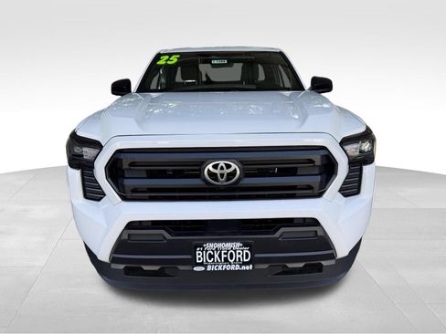 Used 2025 Toyota Tacoma SR RWD image 2