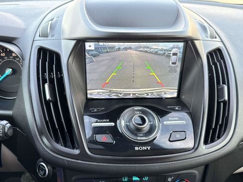 Used 2019 Ford Escape Titanium AWD/4WD image 23