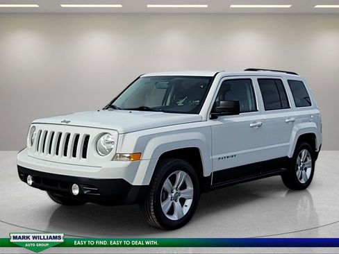 Used 2016 Jeep Patriot Latitude image 8