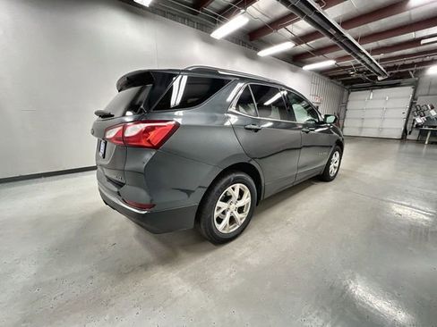 Used 2020 Chevrolet Equinox LT AWD/4WD image 8