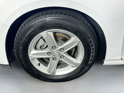 Used 2023 Chevrolet Malibu LS FWD image 29