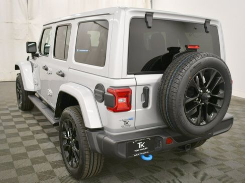 Used 2024 Jeep Wrangler Unlimited Sahara image 5