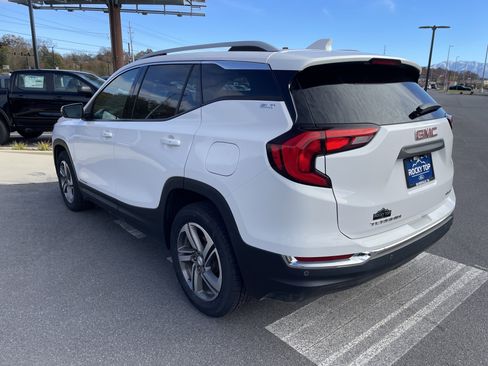 Used 2021 GMC Terrain SLT image 7