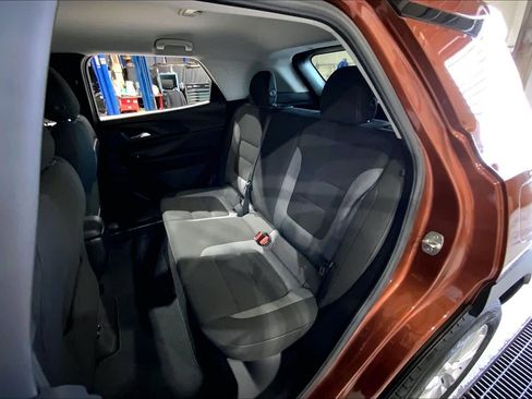 Used 2021 Chevrolet TrailBlazer LS image 21
