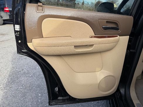 Used 2012 Chevrolet Tahoe LTZ image 30