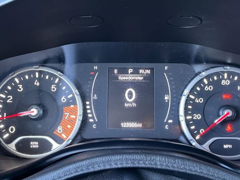 Used 2020 Jeep Renegade Latitude image 15