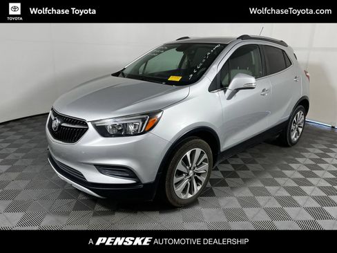 Used 2019 Buick Encore Preferred FWD image 1