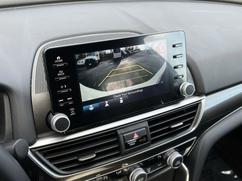 Used 2022 Honda Accord Sport image 17