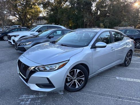 Used 2023 Nissan Sentra SV image 2
