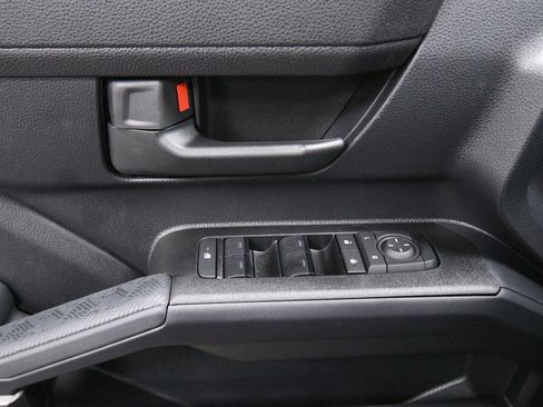 Used 2025 Toyota 4Runner SR5 image 11