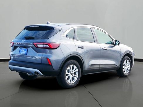 Certified 2023 Ford Escape Active w/ Tech Pack #2 image 3