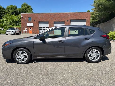 Used 2024 Subaru Impreza 2.0i AWD/4WD image 2
