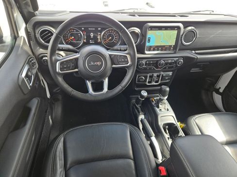 Used 2020 Jeep Gladiator Overland image 18