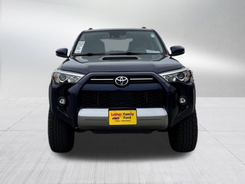 Used 2022 Toyota 4Runner TRD Off-Road Premium AWD/4WD image 2