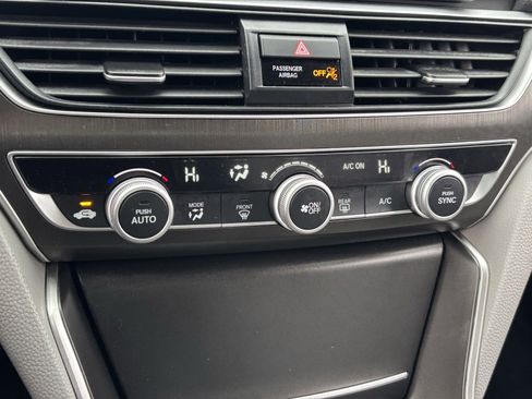 Used 2020 Honda Accord LX image 22