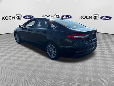 Used 2019 Ford Fusion SE FWD image 6