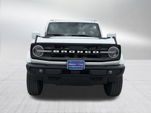 Used 2024 Ford Bronco Outer Banks AWD/4WD image 2
