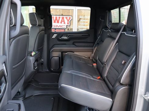 New 2025 GMC Sierra 1500 AT4X image 27