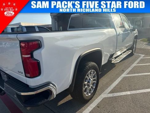 Used 2024 Chevrolet Silverado 2500 LTZ w/ LTZ Premium Package AWD/4WD image 4